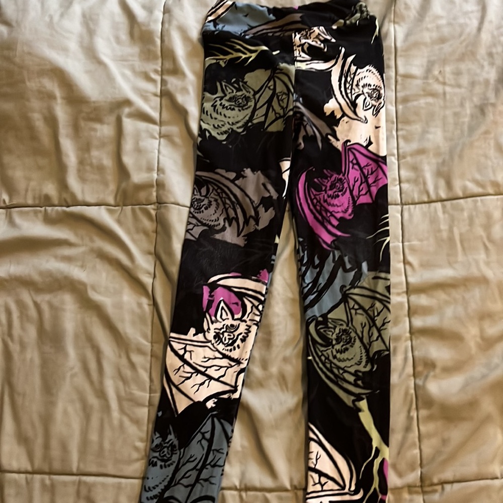 Kids Bat Leggings - Picture 3 of 3